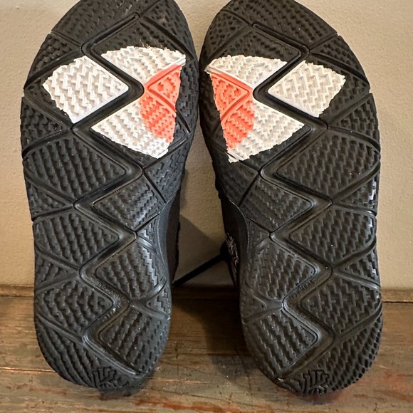 Nike Kybrid S2 What The (GS) 4.5 Y - Picture 8 of 11